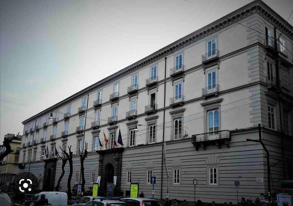 Emyesabi Apartment Napoli Bagian luar foto